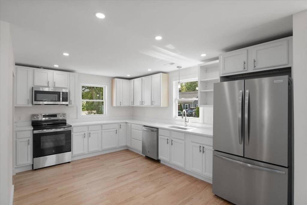 Randolph, MA 02368,3 Cummings Cir
