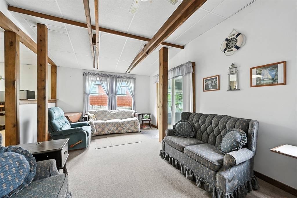 Brimfield, MA 01010,53 7th St