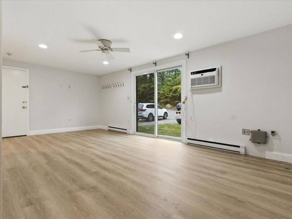 Acton, MA 01720,386 Great Rd #A3