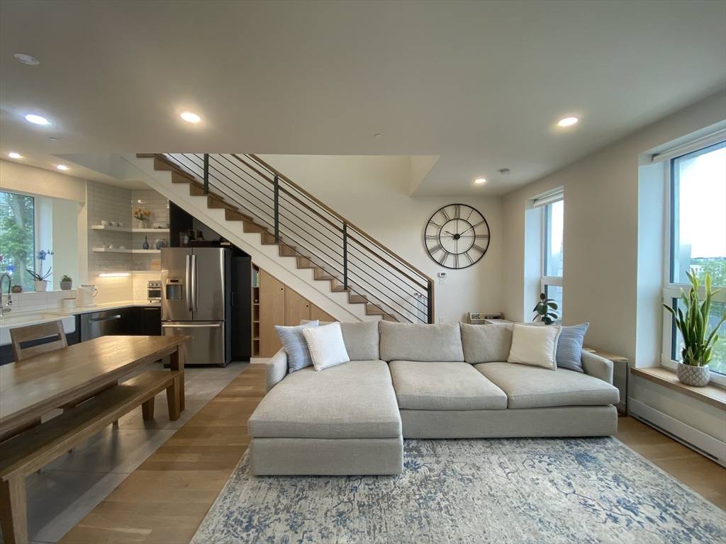 Boston, MA 02119,78 Fort Ave #78