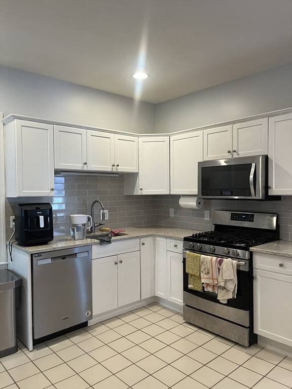 Quincy, MA 02170,239 Safford St #1