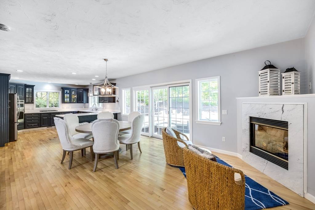 141 Cairn Ridge Rd Falmouth, MA 02536