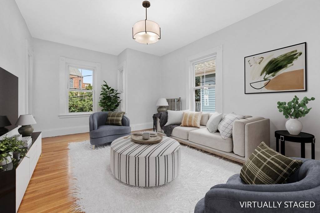 Somerville, MA 02143,9 Kingman Road #2
