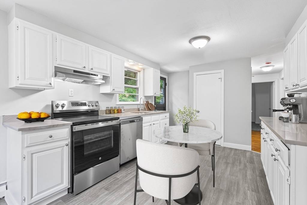 Burlington, MA 01803,9 Margaret St