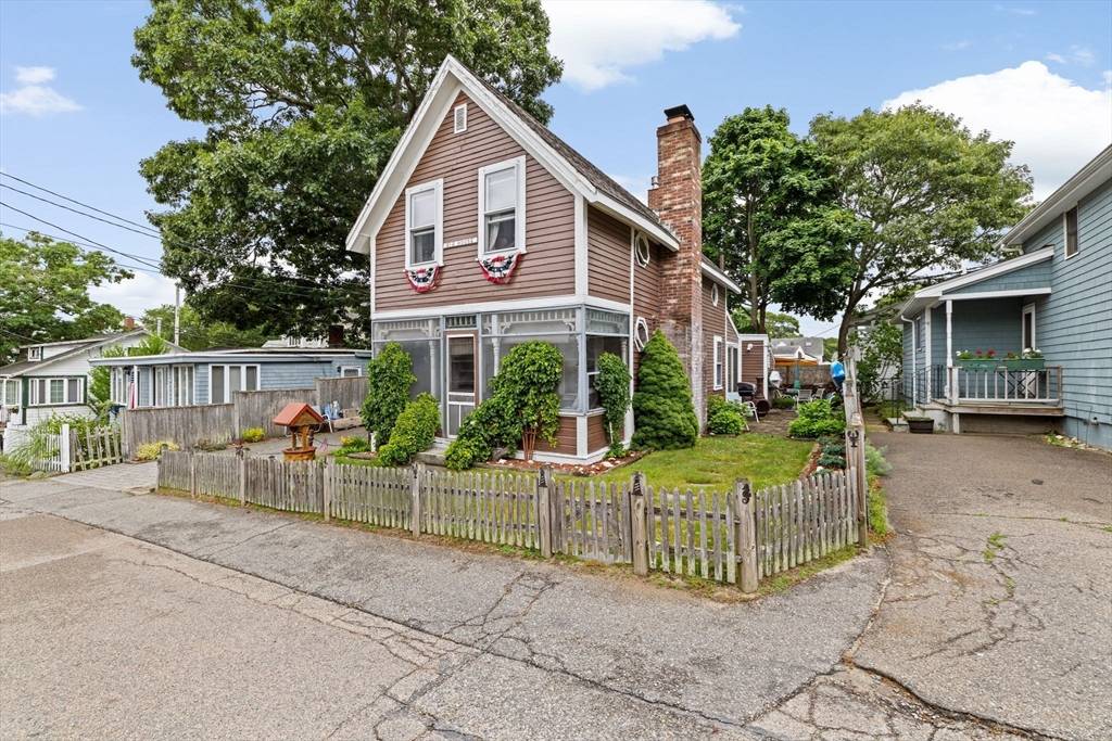 Wareham, MA 02558,15 Sixth Street