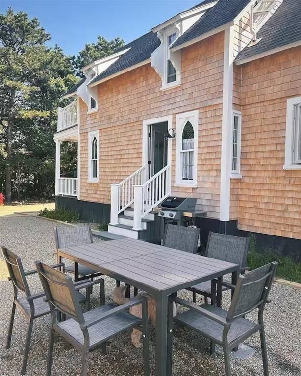 Oak Bluffs, MA 02557,9 Brunswick Ave