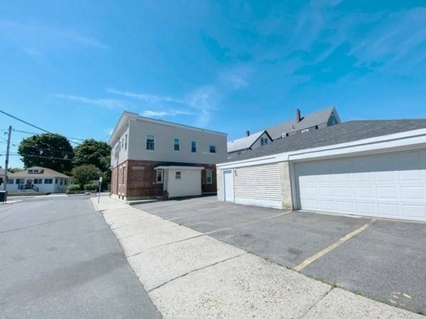 Malden, MA 02148,499 Medford Street #3