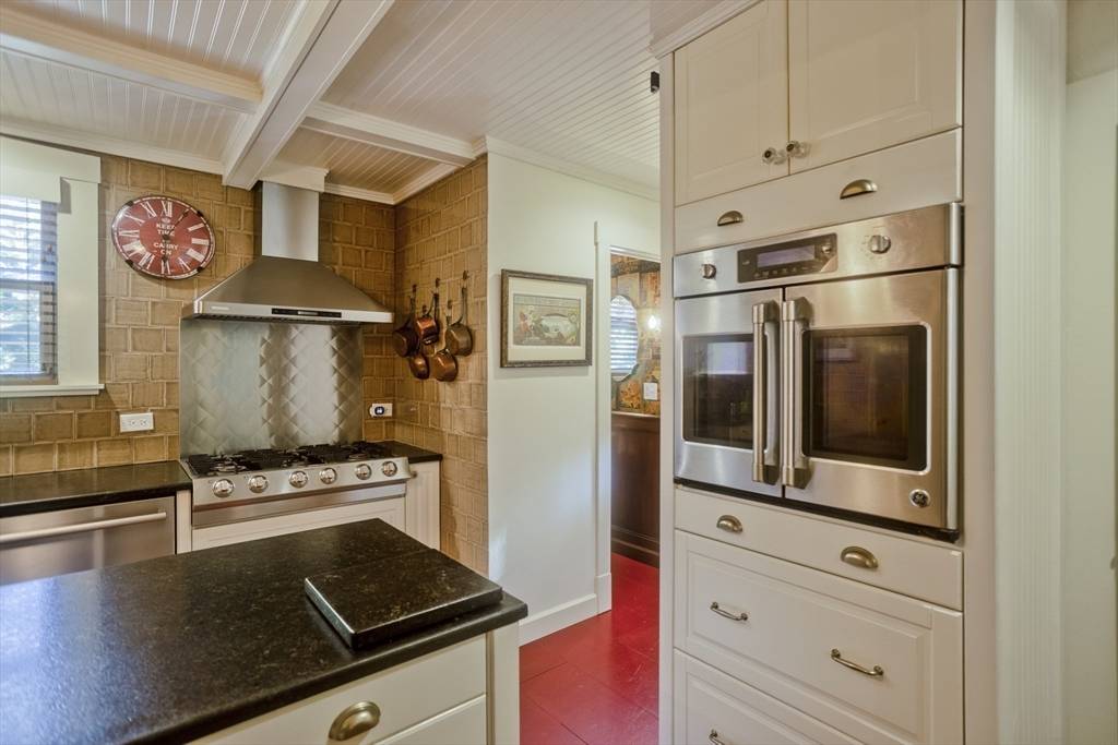 Longmeadow, MA 01106,1142 Longmeadow St