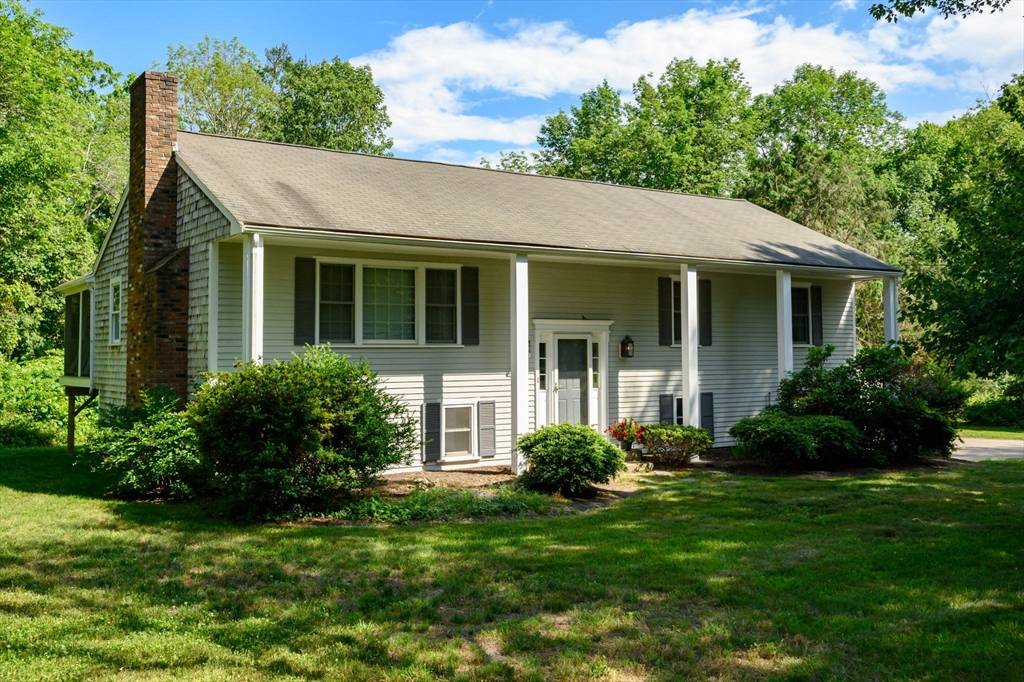 Scituate, MA 02066,11 Williamsburg Ln