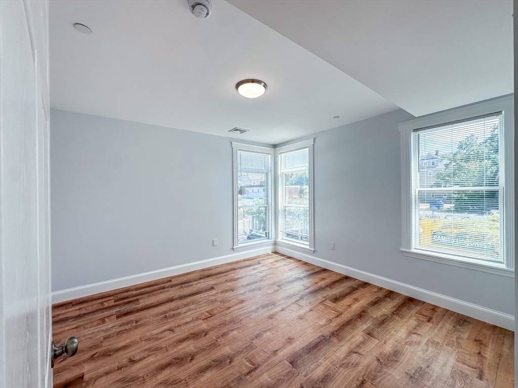 Boston, MA 02125,734 Dudley Street #401
