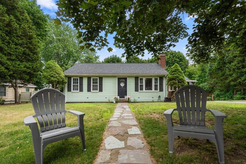 Kingston, MA 02364,17 Center Hill Rd