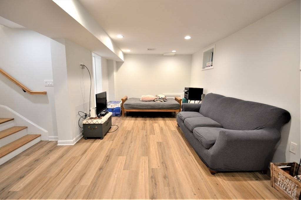 Boston, MA 02128,179 Putnam St. #1
