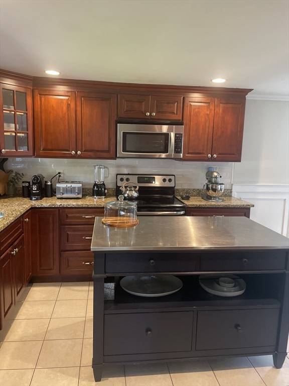 Randolph, MA 02368,23 Hills Street