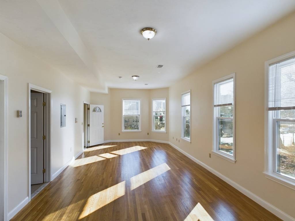Boston, MA 02119,15 Norfolk Street #2
