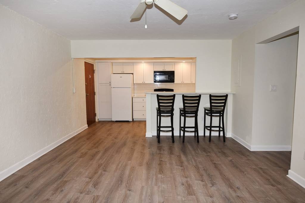 Weymouth, MA 02189,106 Broad Street #16