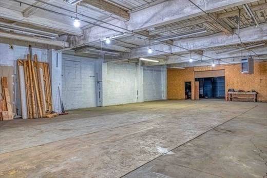 782 King Philip St Fall River, MA 02724
