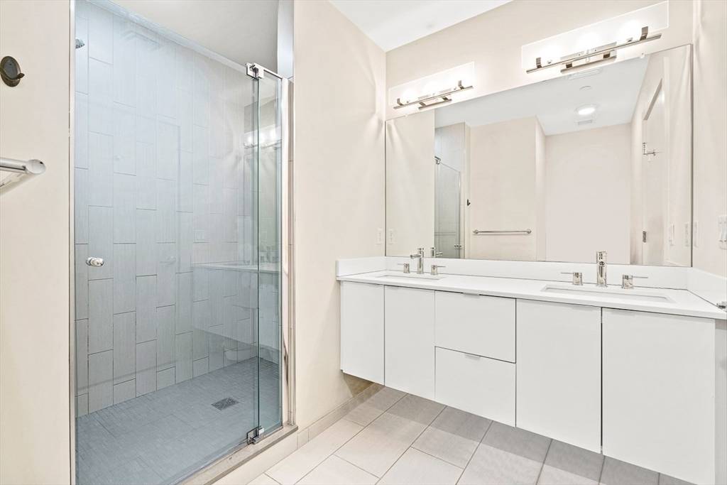 121 Portland St #PH3 Boston, MA 02114