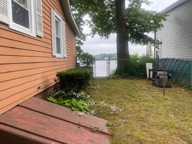 Pembroke, MA 02359,42 Taylor Point Rd.