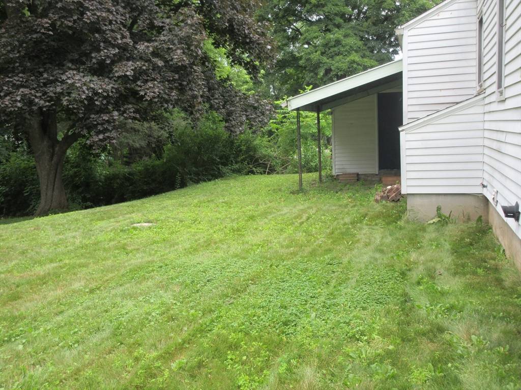 West Springfield, MA 01089,44 Orchardview Street