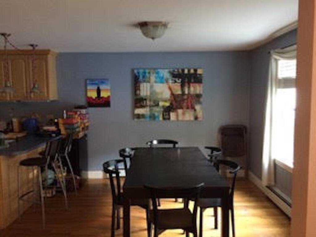 Medford, MA 02155,11 Dell Ave #SF