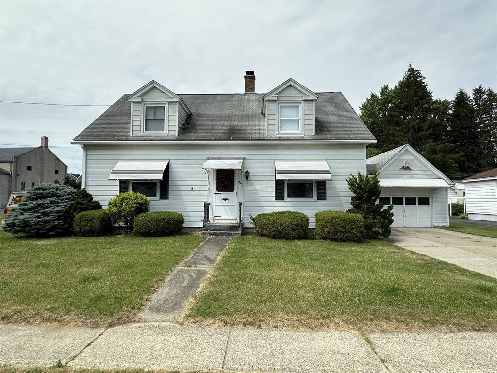 Palmer, MA 01080,24 Charles St