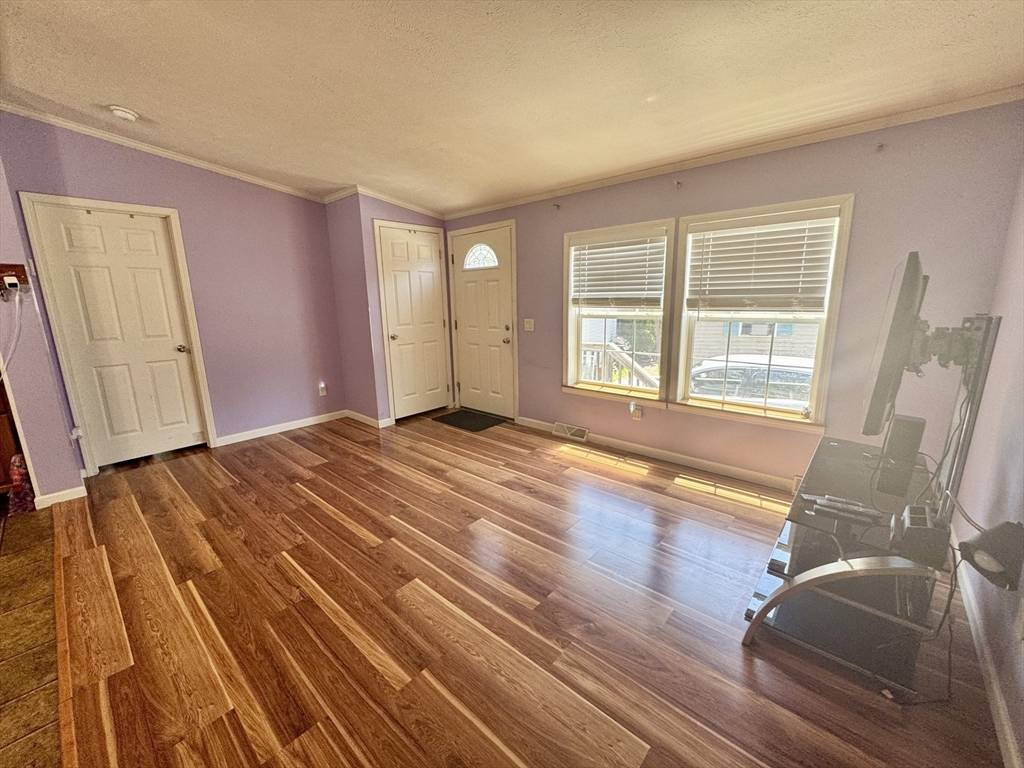Peabody, MA 01960,41 Pine St #13