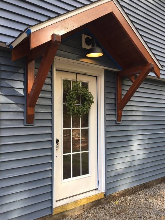 Dunstable, MA 01827,348 Pleasant St