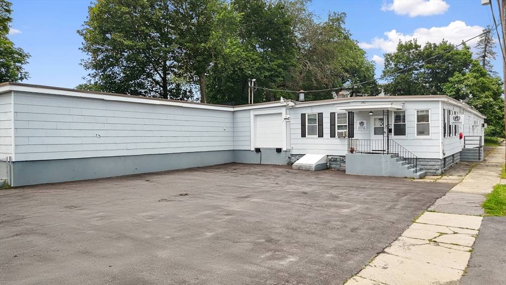 Leominster, MA 01453,22 Laurel St