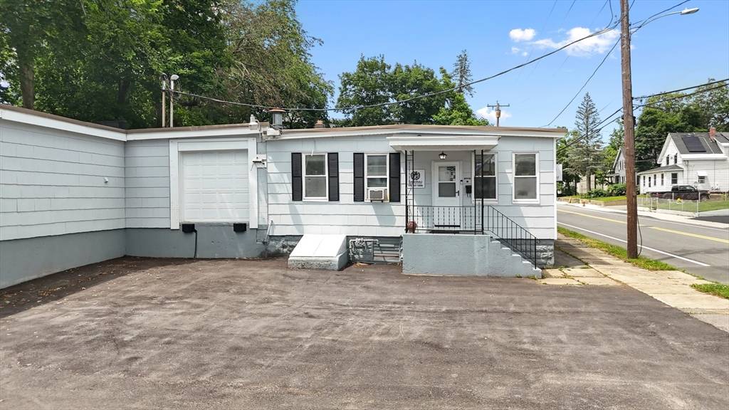 Leominster, MA 01453,22 Laurel St