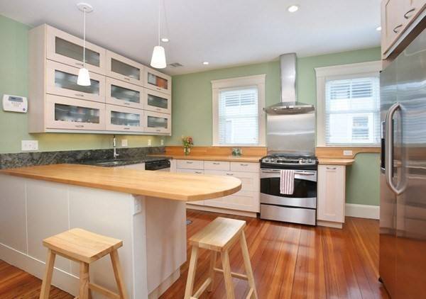 Somerville, MA 02145,425 Medford St #3