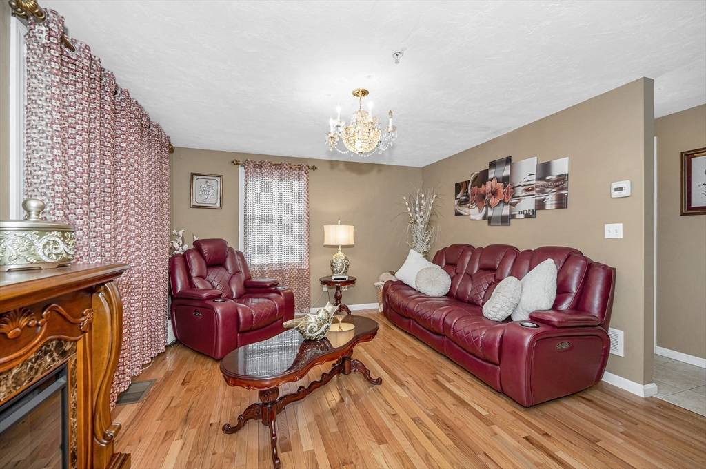 Lowell, MA 01852,14 Watson Street #4