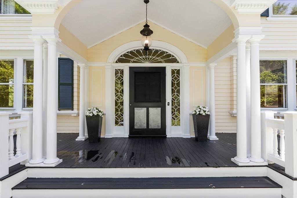 Lexington, MA 02421,10 Eliot Road