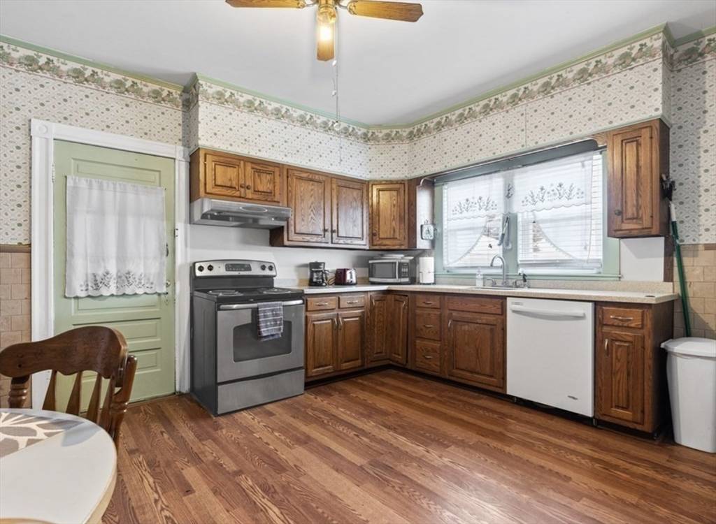 Medford, MA 02155,124 Sheridan Ave #1