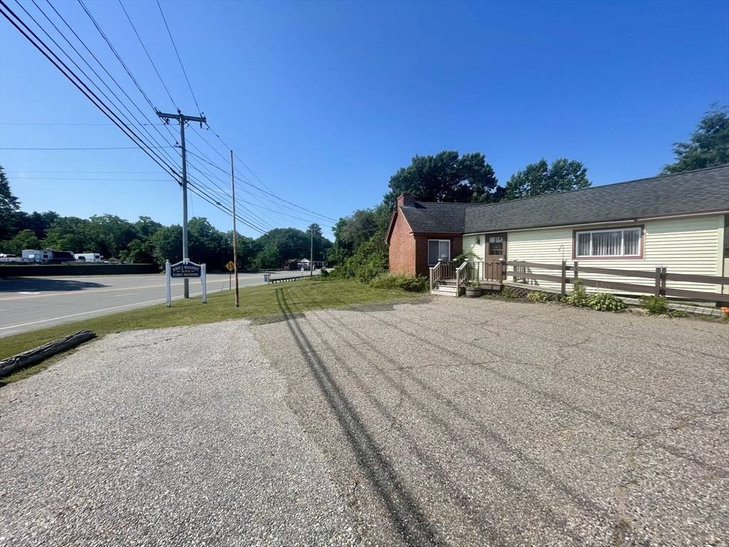 Seabrook, NH 03874,4 Lakeshore