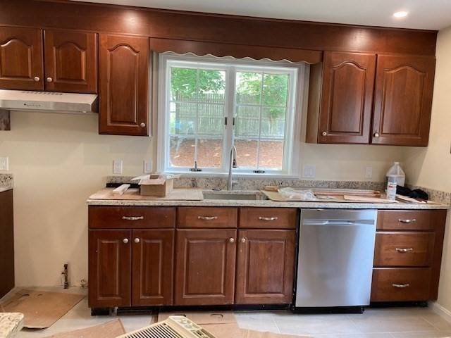 Woburn, MA 01801,12 Grove Street #B