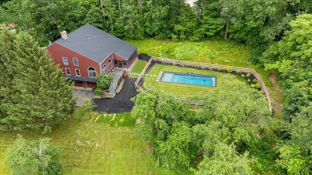 Haverhill, MA 01835,370 Willow Ave