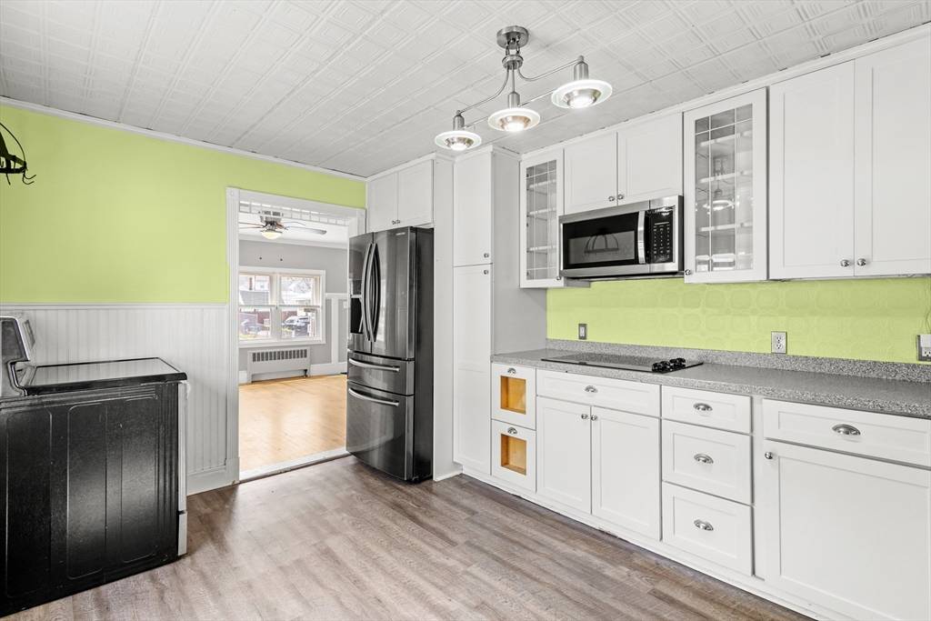 Manchester, NH 03103,552 Dix Street