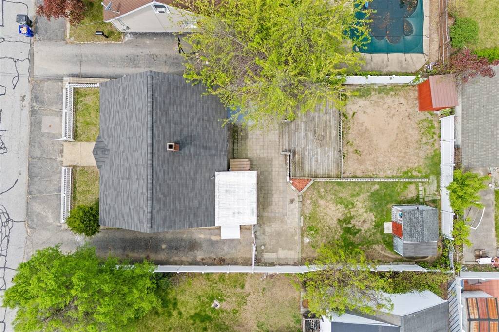 Manchester, NH 03103,552 Dix Street
