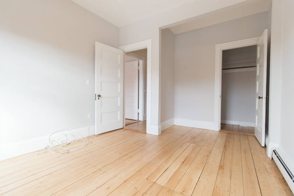 Brookline, MA 02445,41 Harvard St. #3