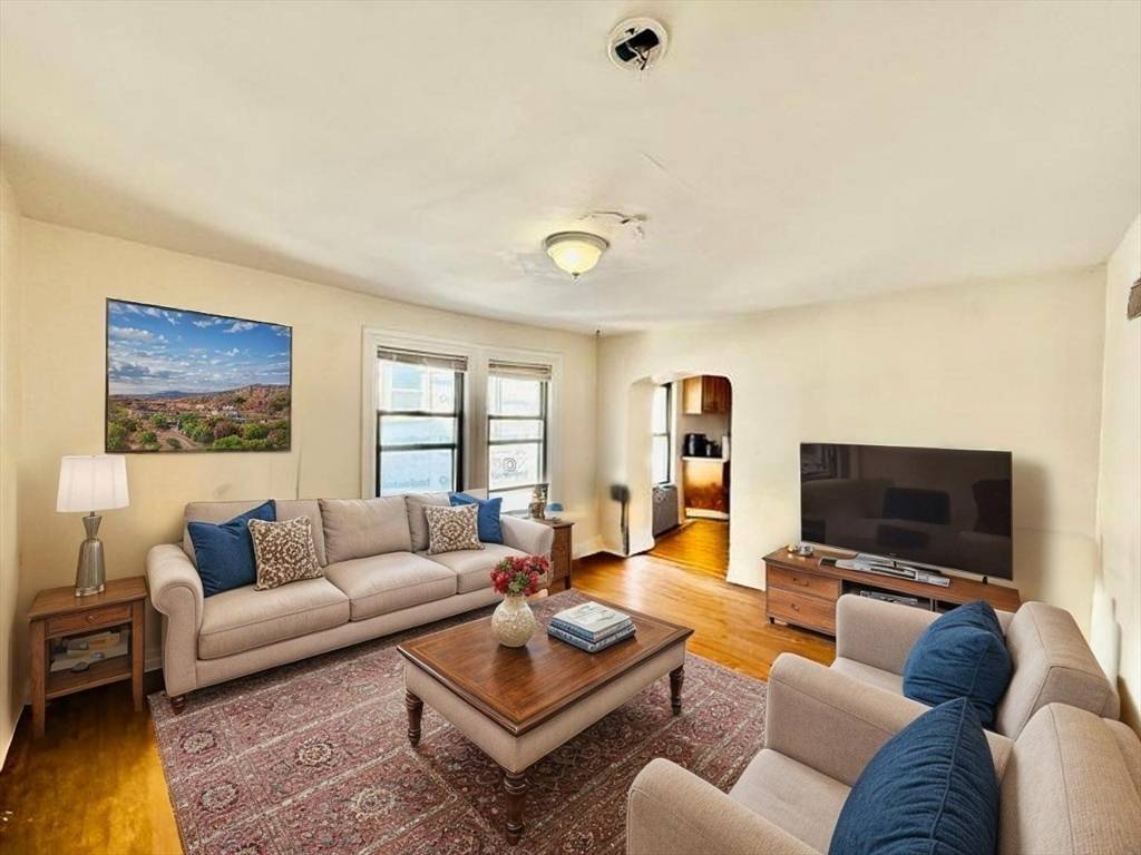 Boston, MA 02134,48 Allston St #2