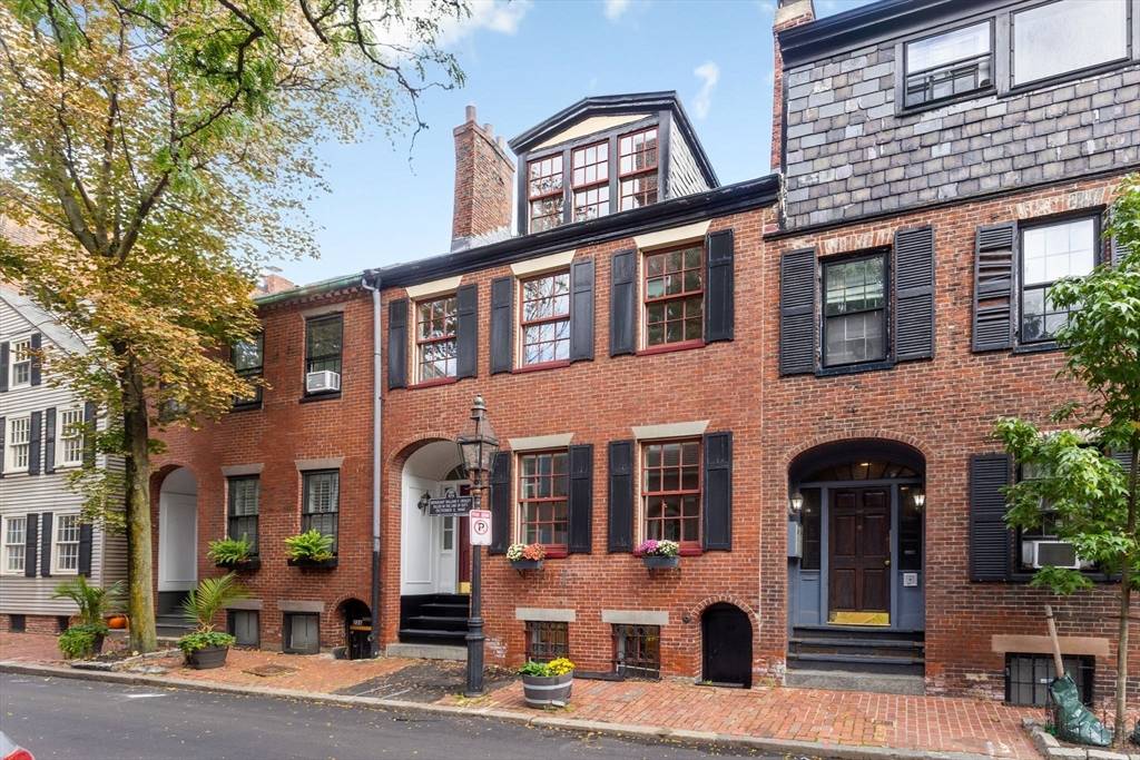 Boston, MA 02116,24 Fayette St #24