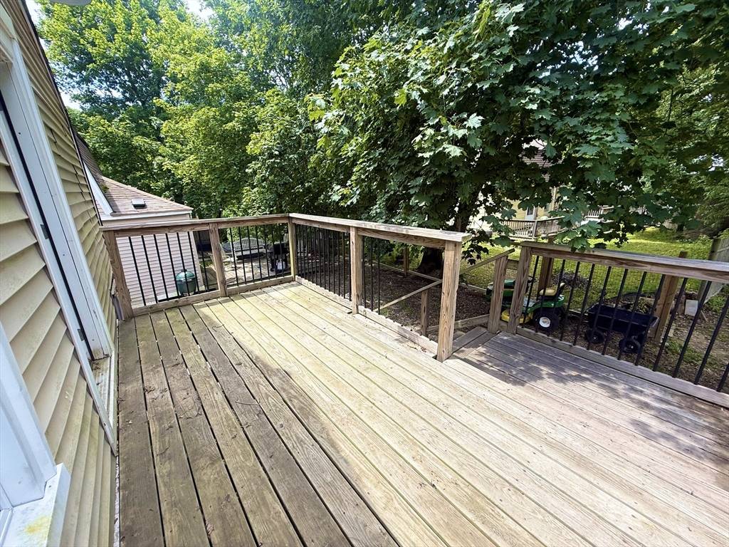 West Boylston, MA 01583,4 Glenwood Ave