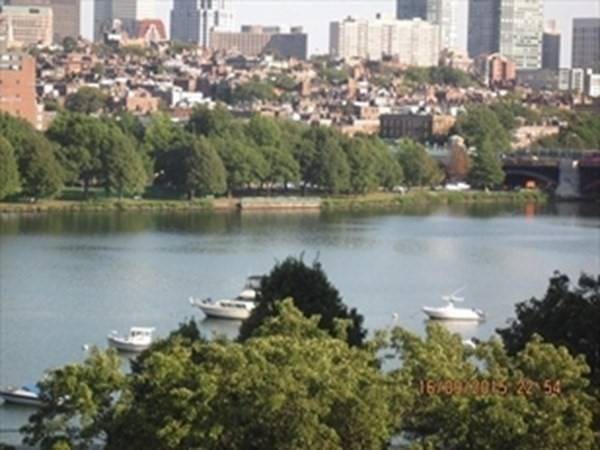 Cambridge, MA 02142,10 Rogers St #804