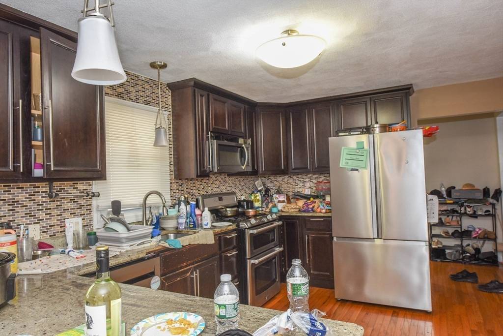Peabody, MA 01960,62-R Wallis Street