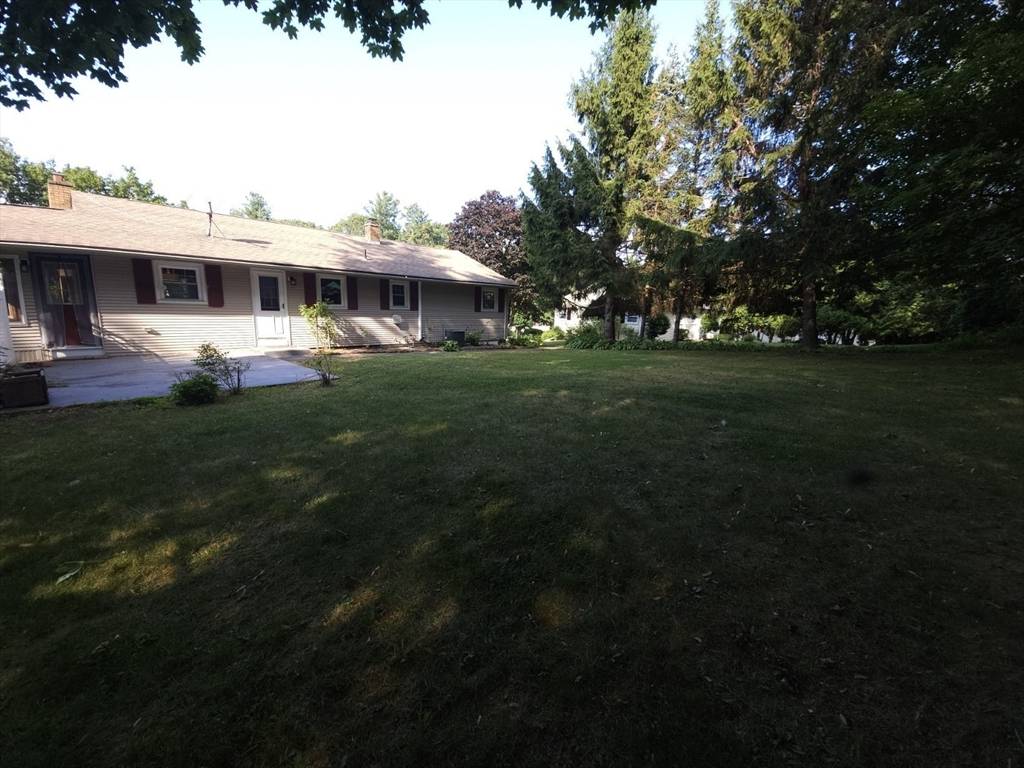 Holden, MA 01520,69 Sherwood Hill Drive