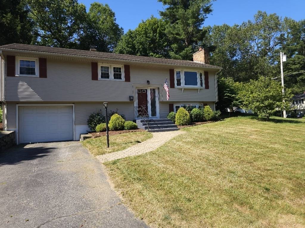 Holden, MA 01520,69 Sherwood Hill Drive
