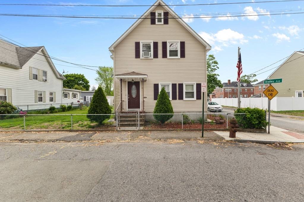 Taunton, MA 02780,11 Alger Ave