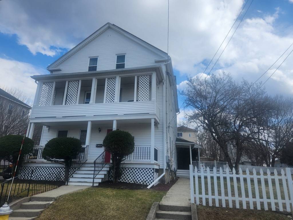 Webster, MA 01570,45 Elm Street #2
