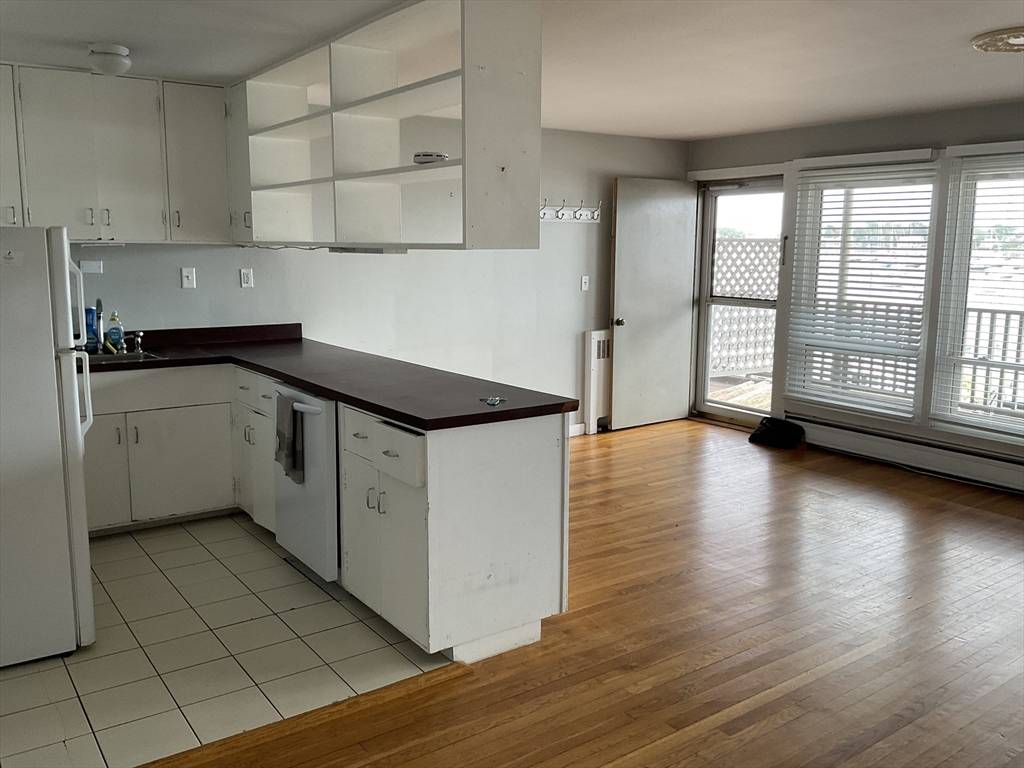 Marblehead, MA 01945,8 Ferry Lane #5