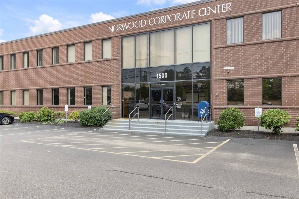 Norwood, MA 02062,1500 Boston Providence Tpke #22b